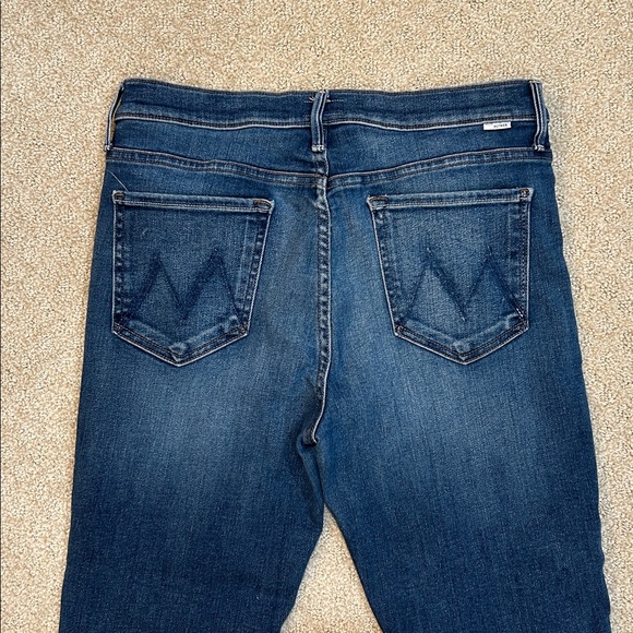 MOTHER The Runaway High-Waisted Flared Jeans in Sweet And Sassy 32 - Picture 15 of 16